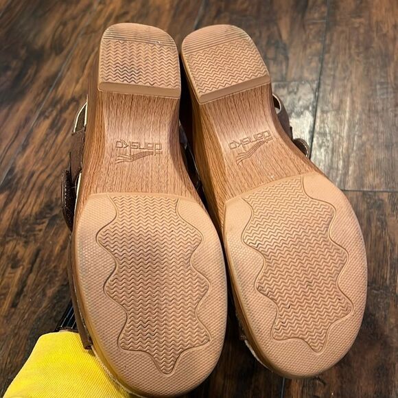 Dansko Women 40 Sonnet Sandal Ankle Strap Clog Stud Floral Leather US Sz 8.5 - Picture 6 of 8